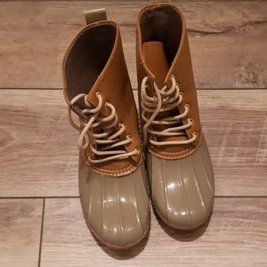 Never Worn Duck Boots